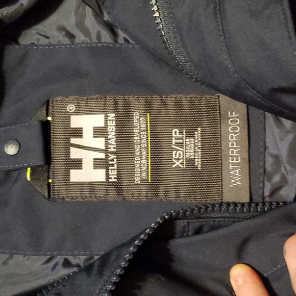 HELLY HASEN Rain Jacket Brand New XS Beautiful ๐ - Picture 8 of 13